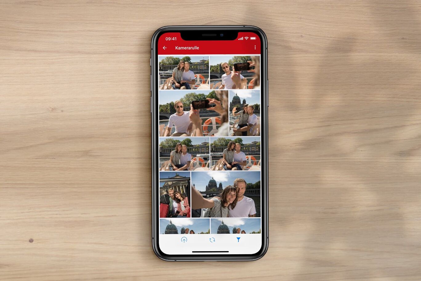 Bildgalleri på smartphone med semesterbilder